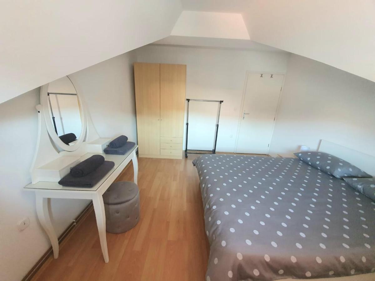 Apartment Lily Near Zagreb Airport Velika Gorica Buitenkant foto