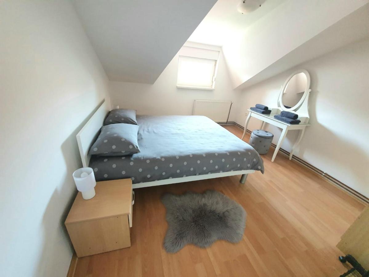 Apartment Lily Near Zagreb Airport Velika Gorica Buitenkant foto
